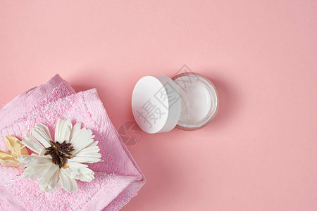 水疗产品化妆品健康程序粉红色背景奢华浴室蓝色装饰卫生洗澡芳香按摩疗法肥皂图片