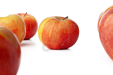 白色背景上孤立的红苹果团团植物食物水果背景图片