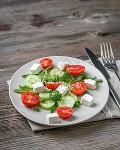美味的希腊沙拉加香料美食蔬菜饮食午餐维生素餐具烹饪草药乳酪营养图片