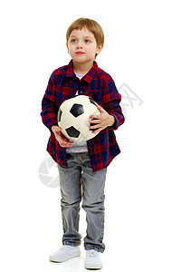 小男孩在玩足球球呢运动活动运动员草地孩子玩家球员青年男生幸福图片