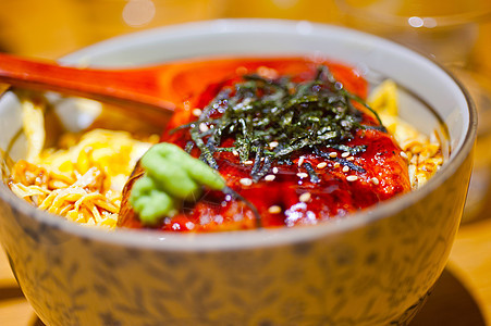 日本拉面盘子蔬菜鳗鱼食物美食午餐绿色餐厅肉汤美味图片