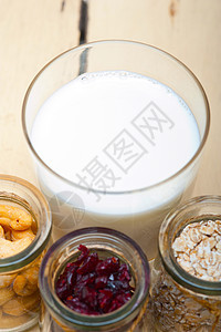 健康早餐早餐成分白色谷物浆果粮食水果饮食小吃牛奶奶制品美食图片