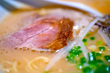 牛肉拉面美食绿色蔬菜肉汤午餐面条餐厅芝麻盘子食物图片