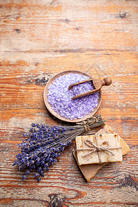 紫菜花 汤和盐图片