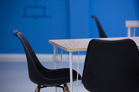 业务办公室内部内部椅子风格玻璃桌面窗户蓝色桌子地面奢华装饰图片