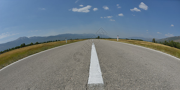 国公路爬坡旅行场地天空阳光太阳运输速度路线国家图片