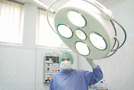 手术室外科医生药品帮助用具房间护理人员疾病医院紧迫感手术保健图片