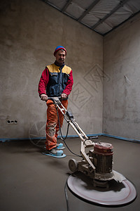 从事和打磨沙子和水泥铲地的工人工作男性平板职业研磨劳动者劳动加热管道建筑图片