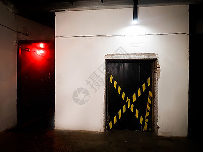 地下风格的暗黑空房装饰地面庇护所通道街道建筑房子走廊安全场景图片