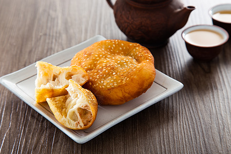 火腿小彭 深炸中国甜甜圈油条糕点极客美味面团早餐包子字符油炸棕色图片