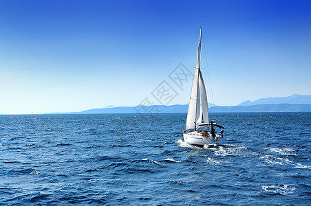 海上渔船上院子运动乐趣速度天空导航帆船盆地游艇海洋图片