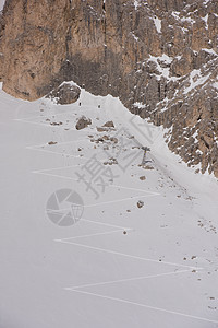 前往雪中滑雪轨道粉末旅游高山曲目登山首脑团体运动山脉远足图片