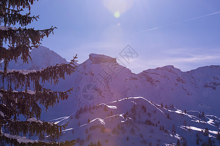 冬季日出天空山脉假期季节森林风景旅行环境滑雪蓝色图片