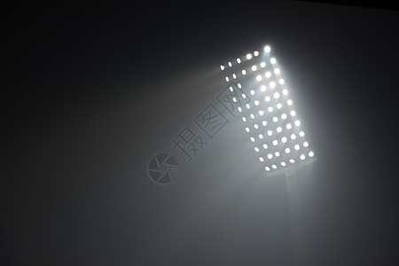 体育场灯光灯场地天空足球蓝色聚光灯运动游戏闲暇世界图片