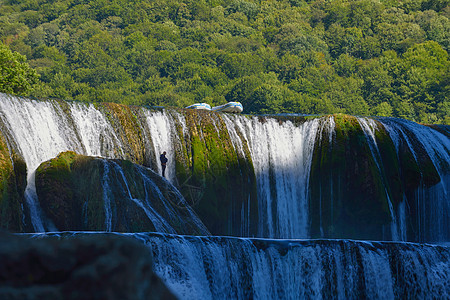 水瀑岩石流动国家旅行公园假期石头森林荒野叶子图片