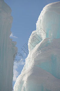 冰雪风格蓝色白色概念天气冻结液体季节装饰喷泉图片