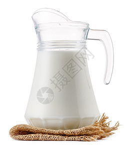白底隔绝的玻璃牛奶罐奶油产品器皿奶制品液体白色食物饮料图片