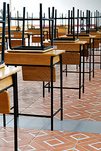 课堂办公桌和椅子家庭作业桌子训练房间测试考试大学学习测验孤独图片