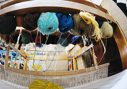 传统阿拉伯地毯的传统生产员工衣服技术纤维织机棉布小地毯羊毛主食织工图片