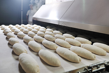 面包工厂生产自动化店铺糕点运输车饼干营养包子作坊粮食食物图片