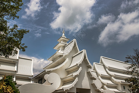 在清莱著名的白殿雕塑信仰建筑雕刻品地标装饰艺术地方文化风格寺庙图片