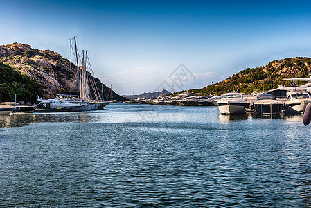 Poltu Quatu 意大利撒丁岛的风景港奢华旅游假期风景码头游艇港口海岸旅行支撑图片