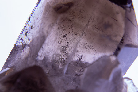 特写黑色烟雾奎尔茨水晶集群宝石标本萤石高山矩阵矿物质岩石地球石头热液图片