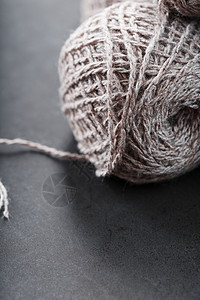 浅棕色羊毛线由绳子串成的细线制成羊毛编织爱好缝纫纺织品配件织物工艺衣服工具图片