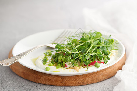 素食健康沙拉 由微绿芽豆制成义者午餐减肥食物蔬菜饮食薄荷萝卜菜肴小菜图片
