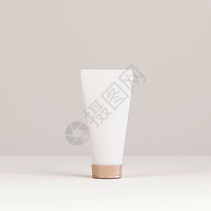 用于化妆奶油或凝胶的金帽和白管模拟模版 准备在白色背景上单独设计背景图片