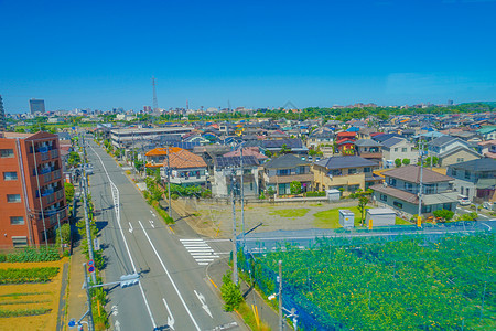 希诺市城市和蓝天街景天空房子晴天蓝色居住区建筑绿色人行道地区图片