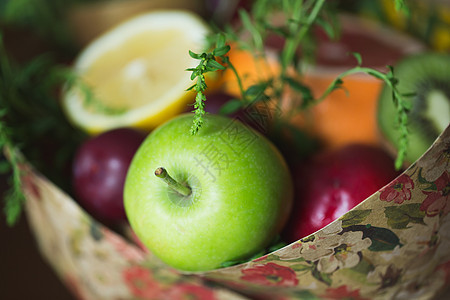 蔬菜和水果的原始非同寻常食用花束碎片礼物餐厅柠檬花园展示浆果橙子柚子农场奇异果图片