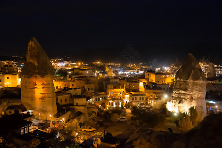 在土耳其 夜光时卡帕多西亚图片