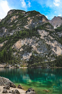 布莱亚湖 多洛米山 意大利 欧洲公园旅游森林蓝色顶峰风景绿色远足天空反射图片