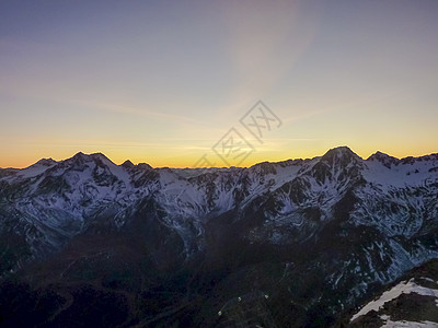 日落时山和雪河谷的Val Senales全景天堂假期仙境图书旅行文化诗人建筑师天空山脉图片