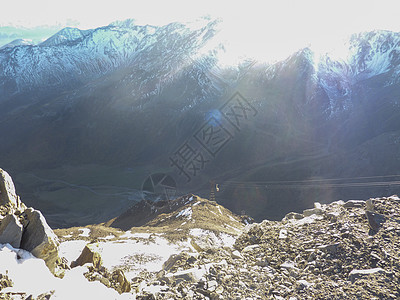 瓦勒塞纳莱斯山和带有冰川的雪河谷全景诗人旅行天空图书馆岩石教会文化滑雪板作者天堂图片