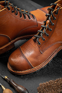 手制棕皮皮靴男人男性棕色鞋带鞋类手工配饰皮革图片