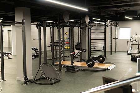 训练馆棒健身房健康 在下午锻炼身体从活动设备 漂亮的室内活动图片