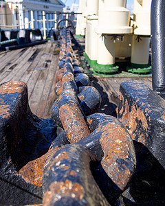 大铁锚链 生锈的链条 腐蚀 沙克勒斯运输港口安全镣铐地面风化力量海洋金属材料图片