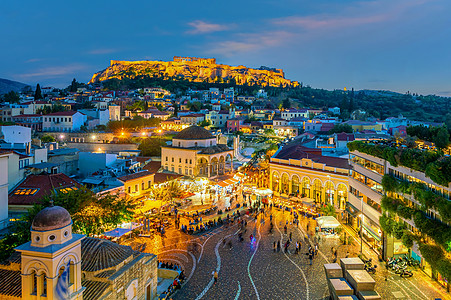 日落时在希腊雅典市下城的天际历史性地标考古学历史建筑学游客寺庙风景吸引力遗产图片