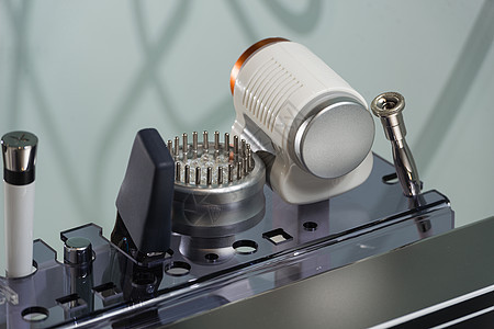 现代诊所针头免费间歇疗法设备的一部分在门诊部手术洗涤器美丽打扫外科治疗皱纹护理水晶美容师图片