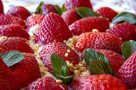 以草莓薄饼 近视的美味食物概念图片