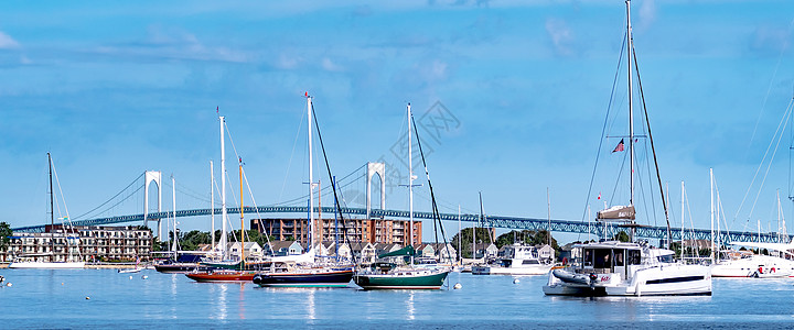 环绕新港河口岛的景点旅游港口码头旅行帆船游艇假期图片