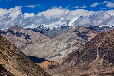 拉达赫卡东拉关口附近喜马拉雅山的景象山脉岩石风景图片