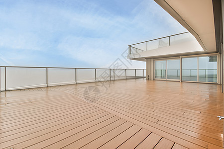 有木地板的大面积空间阳台玻璃装修风格休息室主义者建筑极简居住建筑学图片