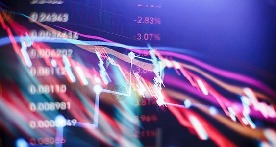 深蓝色背景上的数字图形界面 股票市场和财务成功的概念屏幕市场交换货币金融价格信号外汇挥发性指标图片