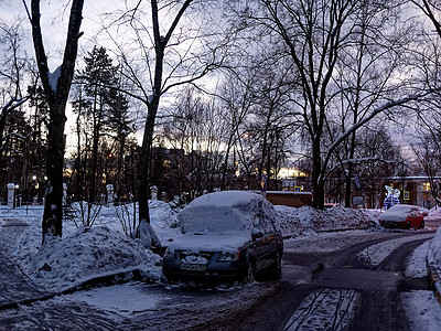 冬季夜间行人行道灯笼建筑学旅游建筑公园木头场景森林街道路面图片