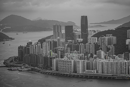 从SKY100观察甲板看到香港市风景天文台天际商业景观金融城市建筑天空街景摩天大楼图片