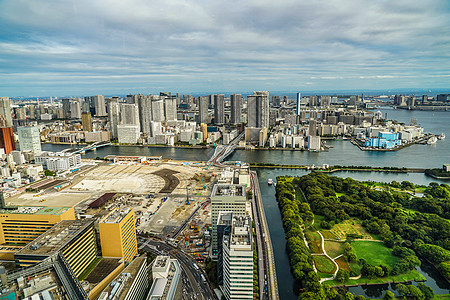 从观察甲板看到东京城市景色建筑观光天文台建筑学房地产房子公寓景点晴天机构图片