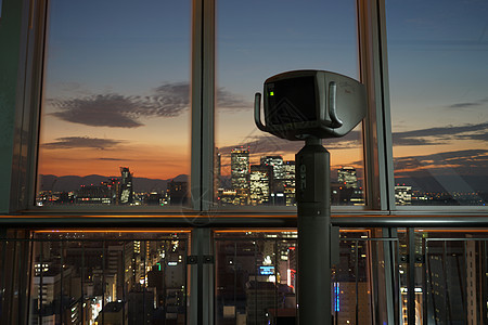 名古屋电视塔天台点亮部分景观中心日落城市阴影街景绿洲地区图片